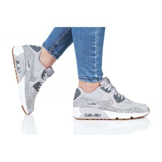 נעלי הליכה נייק לנשים Nike AIR MAX 90 LTR SE GG - אפור