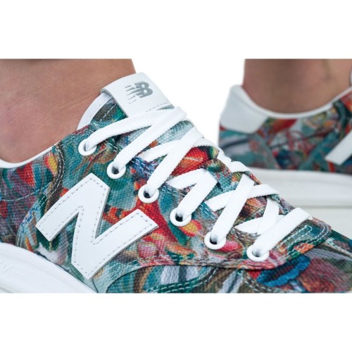 נעלי סניקרס ניו באלאנס לנשים, New Balance WRT300 צוברים נקודות