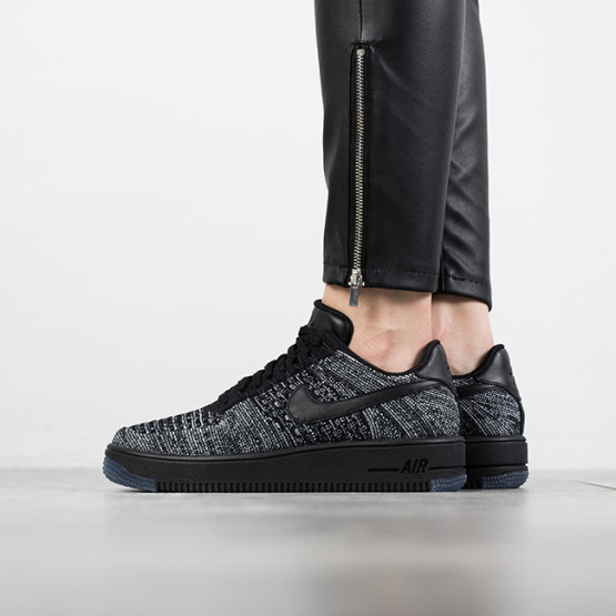 נעליים נייק לנשים Nike Air Force 1 Flyknit Low - אפור/שחור