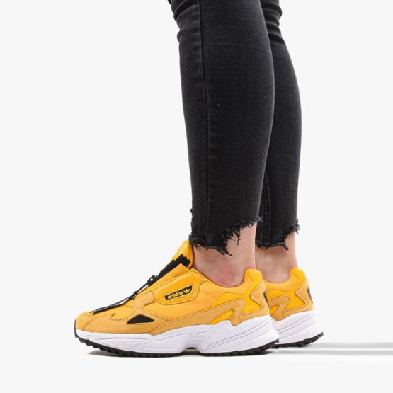 נעלי סניקרס אדידס לנשים Adidas Originals Falcon - צהוב