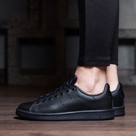 נעלי סניקרס אדידס לנשים Adidas Originals Stan Smith - שחור