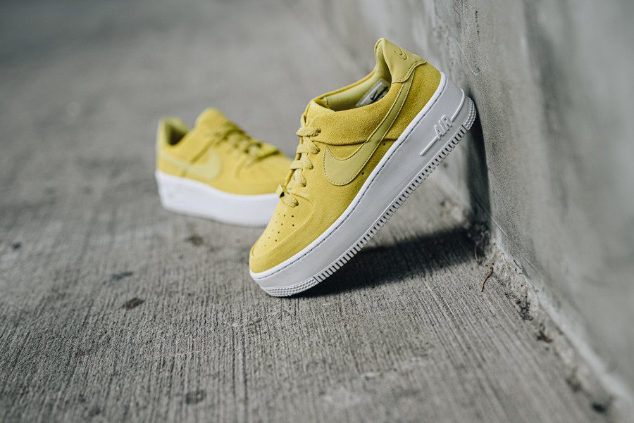 נעלי סניקרס נייק לנשים, Nike W AF1 Sage Low - משלוח והחזרה חינם! |  Shoesonline