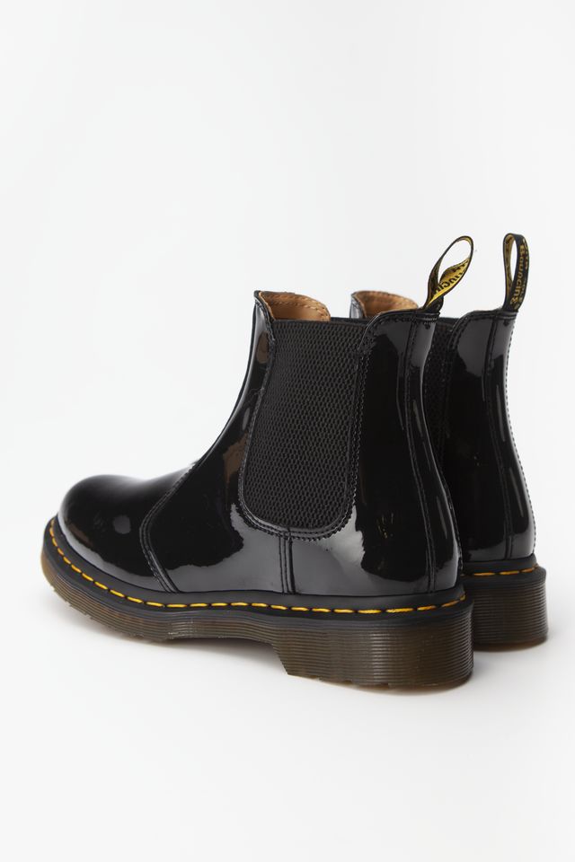 dr martens shiny chelsea boots