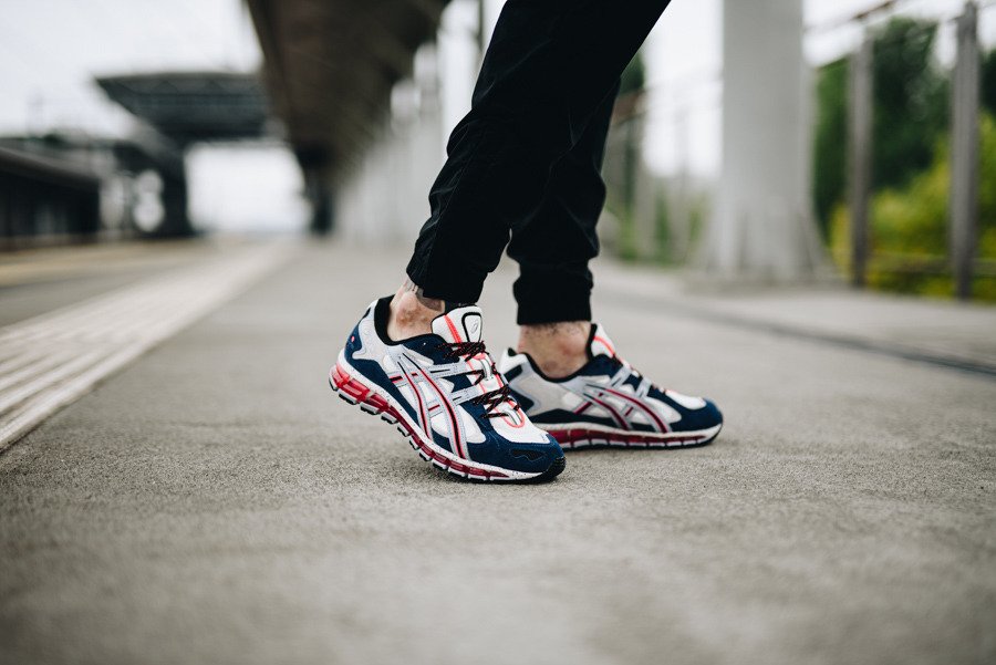 asics gel kayano 5 trainers