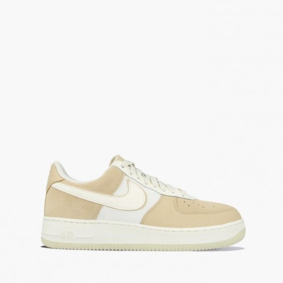 נעלי סניקרס נייק לגברים Nike Air Force 1 07 LV8 2 - צבעוני בהיר