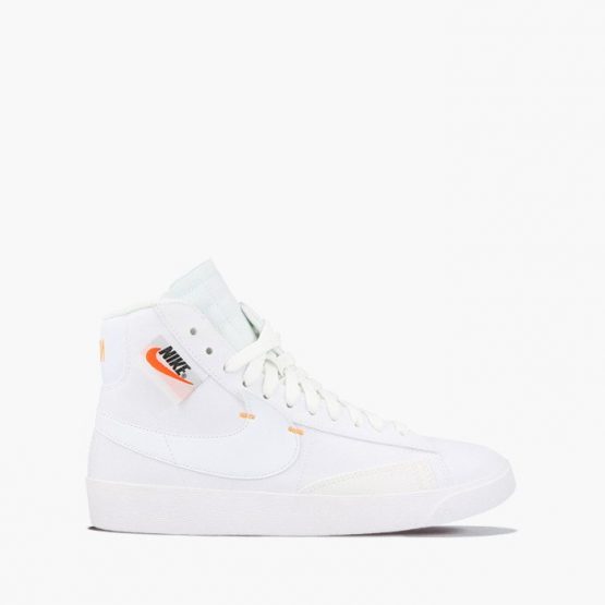 נעלי סניקרס נייק לנשים Nike Blazer Mid 77 - לבן/כתום