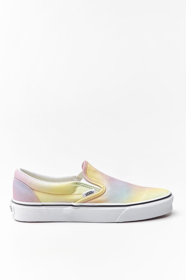 vans womens classic slip on white