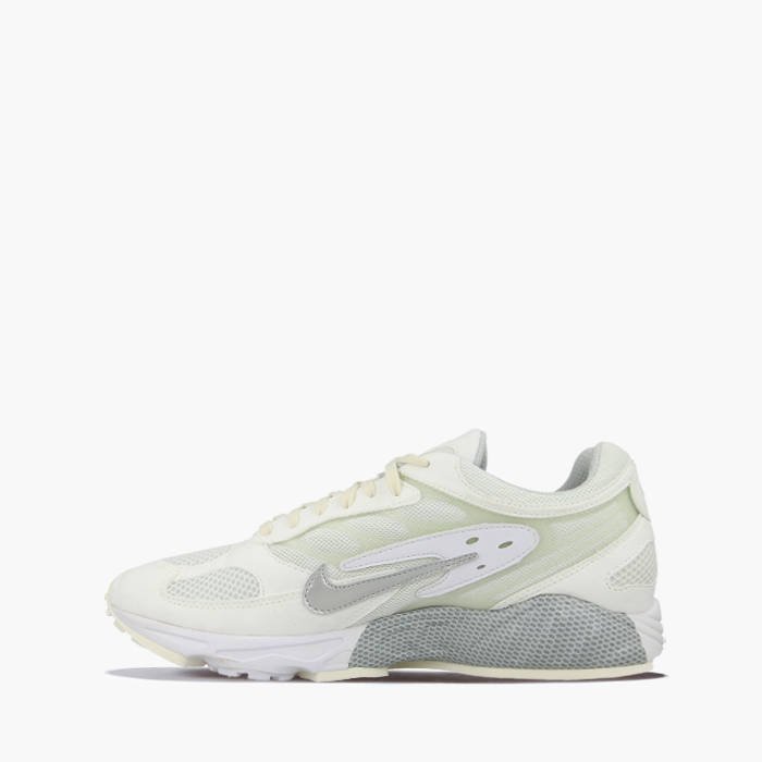 nike ghost racer beige