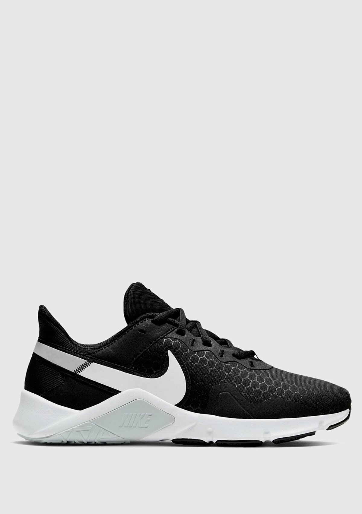 נעלי ריצה נייק לנשים Nike Legend Essential 2 - שחור/לבן
