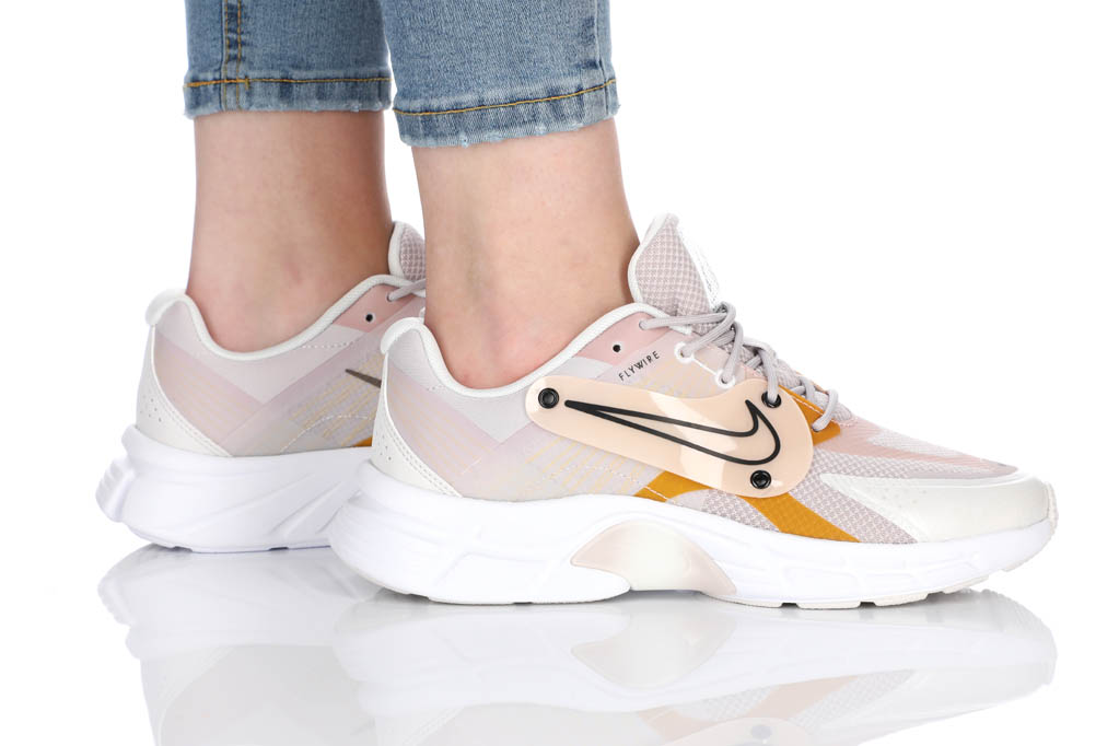 women's nike alphina 5000