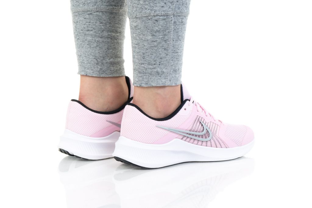 nike womens downshifter