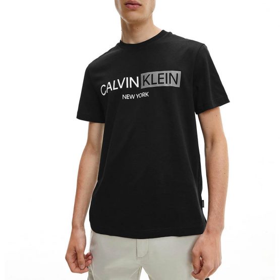 חולצת T קלווין קליין לגברים Calvin Klein Contrast Graphic - שחור