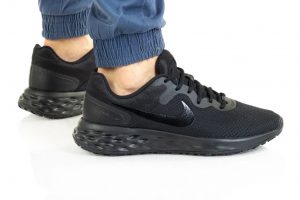 נעלי ריצה נייק לגברים Nike REVOLUTION 6 - שחור