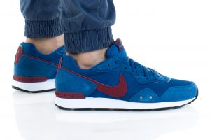 נעלי סניקרס נייק לגברים Nike VENTURE RUNNER - כחול
