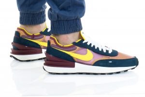 נעלי סניקרס נייק לגברים Nike WAFFLE ONE SE - צבעוני