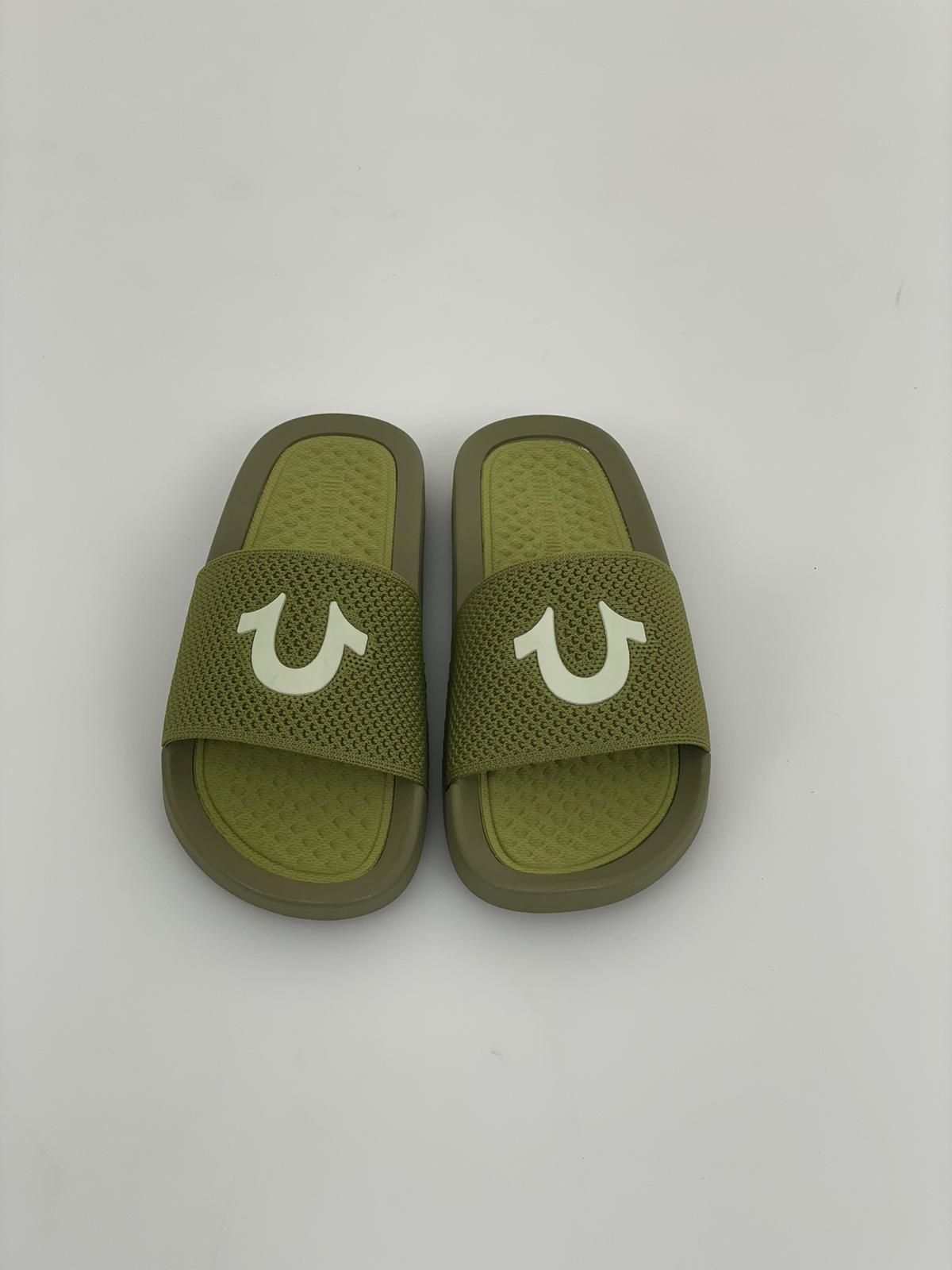 True religion store slides camo