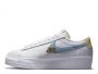 נעלי סניקרס נייק לנשים Nike  Blazer Low Platform - לבן משולב