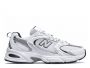 נעלי סניקרס ניו באלאנס לגברים New Balance MR530 - לבן/כסף
