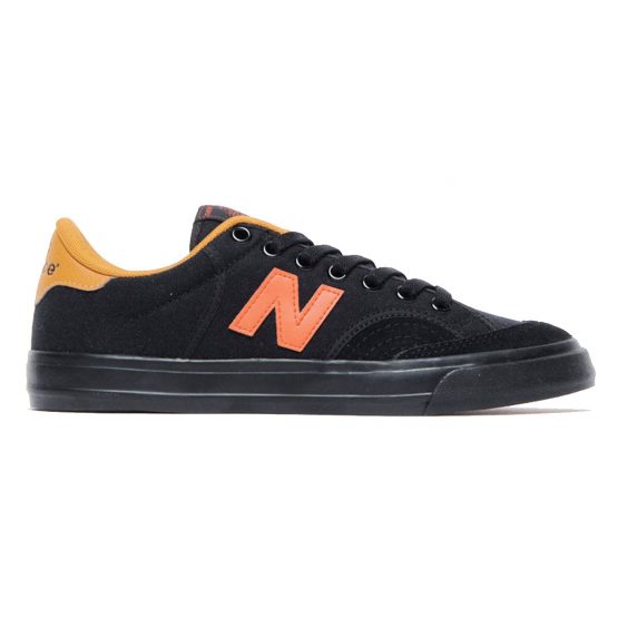 נעלי סניקרס ניו באלאנס לגברים New Balance Numeric 212 Pro Court - שחור