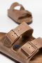 כפכפי בירקנשטוק לגברים Birkenstock Arizona Soft Footbed - חום בוץ