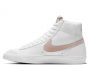 נעלי סניקרס נייק לנשים Nike Blazer Mid 77 Vintage - לבן/ורוד