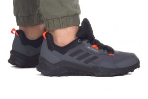נעלי טיולים אדידס לגברים Adidas Terrex Ax4 - שחור