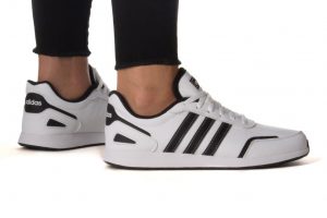 נעלי סניקרס אדידס לנשים Adidas SWITCH 3 - שחור/לבן