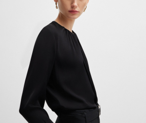 חולצת טי שירט ארוכות BOSS לנשים BOSS NECK BLOUSE - שחור