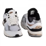 נעלי סניקרס ניו באלאנס לגברים New Balance M2002 - לבן/שחור