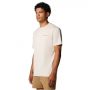 חולצת טי שירט קולומביה לגברים Columbia  Kwick Hike Back Graphic SS Tee - בז'