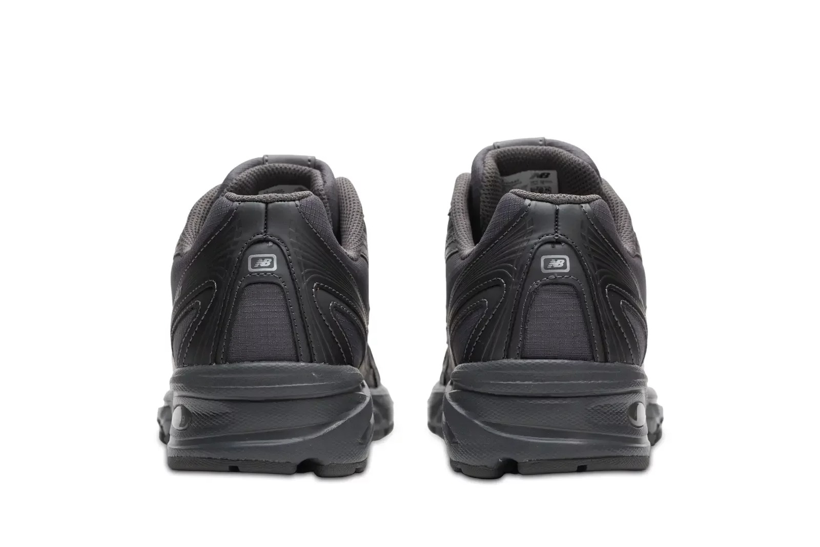 נעלי סניקרס ניו באלאנס לגברים New Balance 740 - אפור כהה