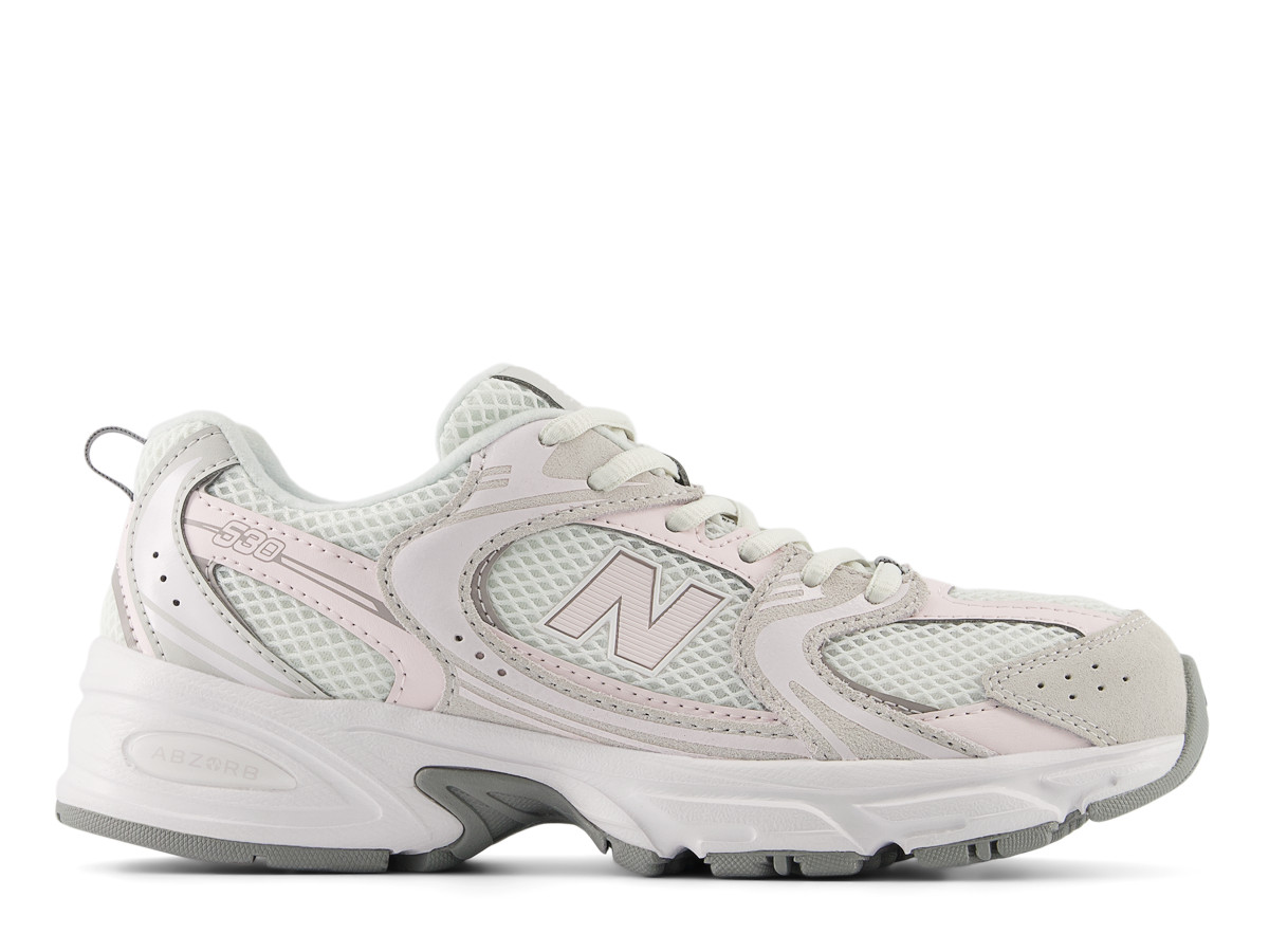 נעלי סניקרס ניו באלאנס לנשים New Balance 530 - לבן חלקי
