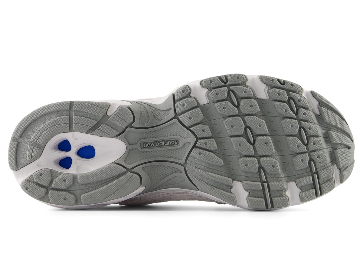 נעלי סניקרס ניו באלאנס לנשים New Balance 530 - לבן חלקי